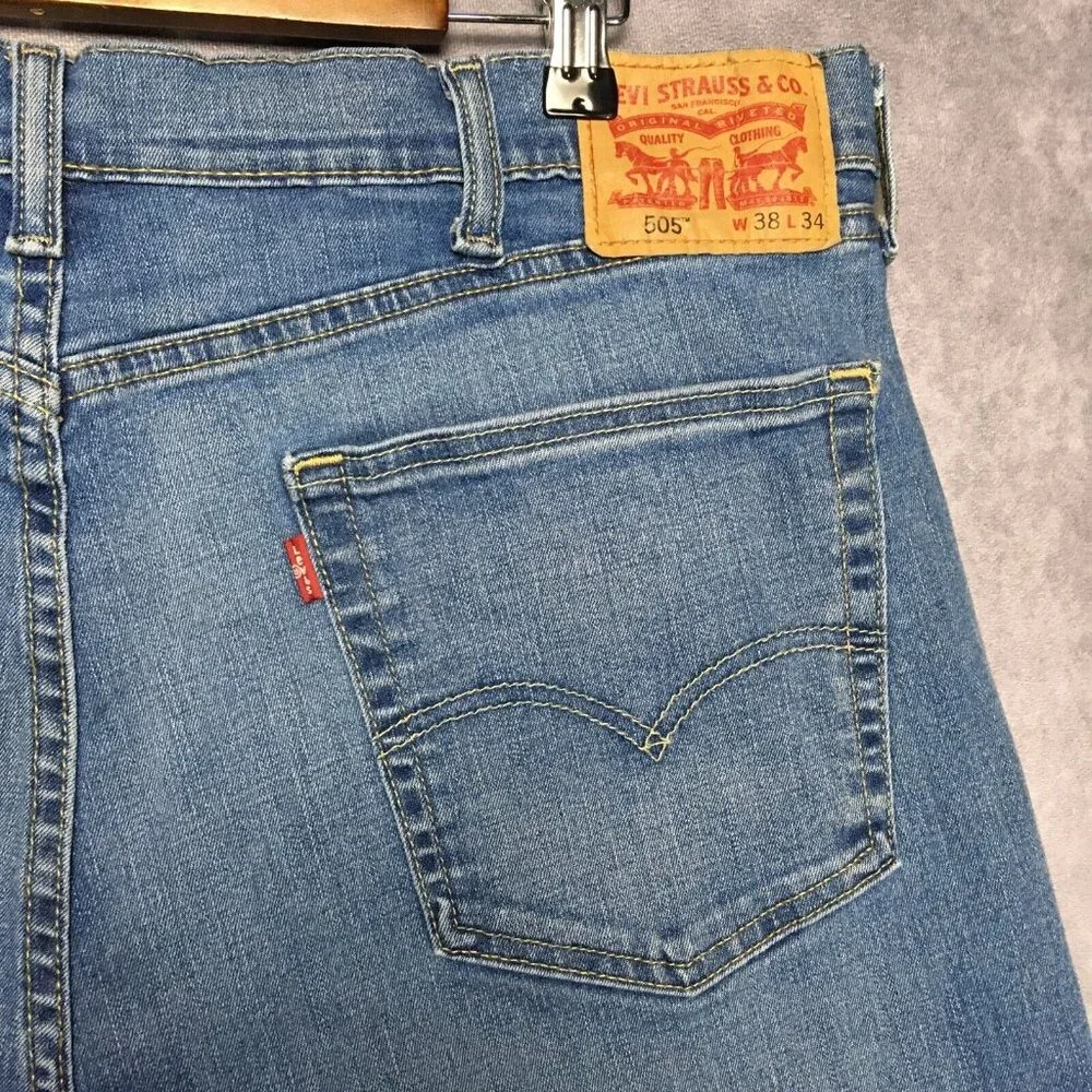 Levis Mens 505‎ Regular Fit Blue Jeans size 38x34 Stretch Denim Pants Zipper Fly